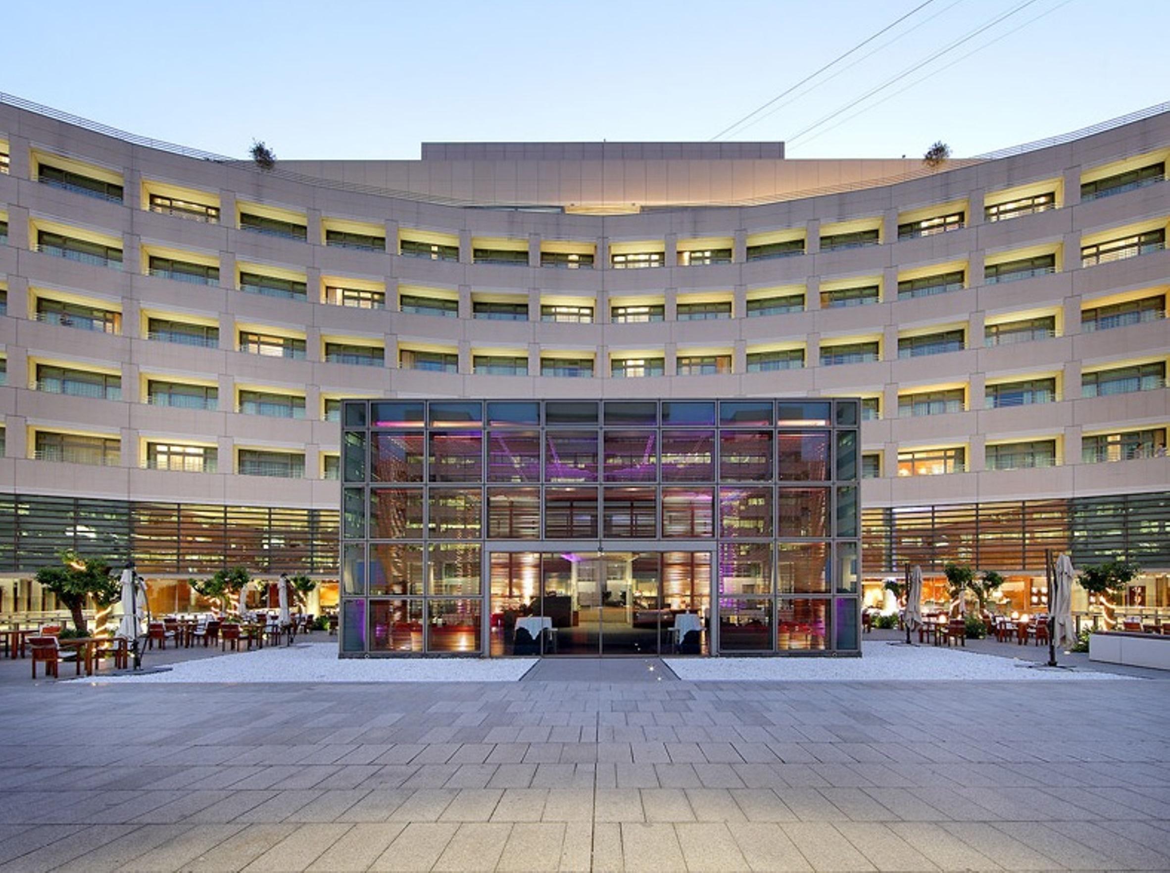 Eurostars Grand Marina Hotel Gl Barcelona Ngoại thất bức ảnh The Westin Athens