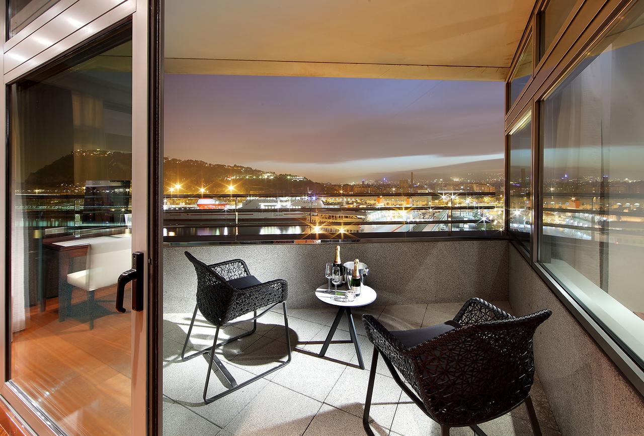 Eurostars Grand Marina Hotel Gl Barcelona Ngoại thất bức ảnh The view from a balcony